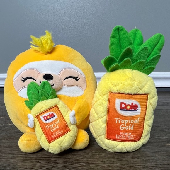 Zuru Other - Zuru Snackles Pineapple Sloth with Pinapple‎ Plush Set